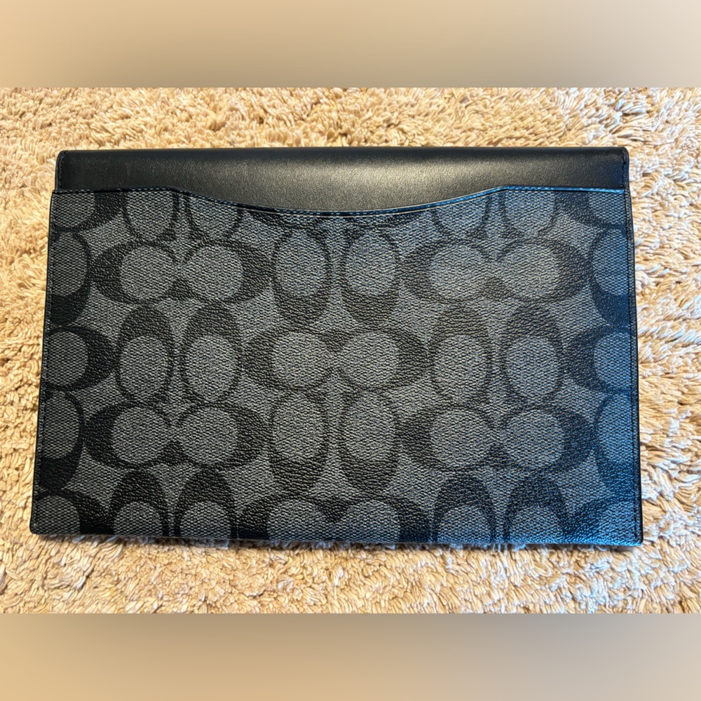 Coach - Picture 2 of 5